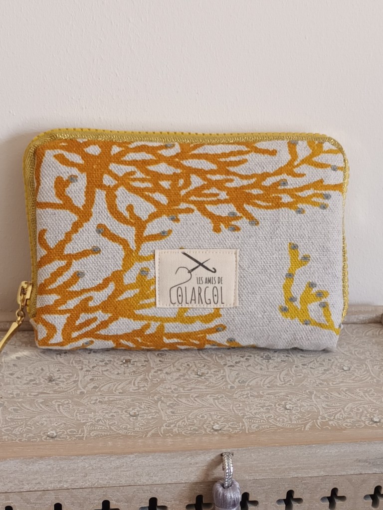 Portefeuille tissu compact zippé unique