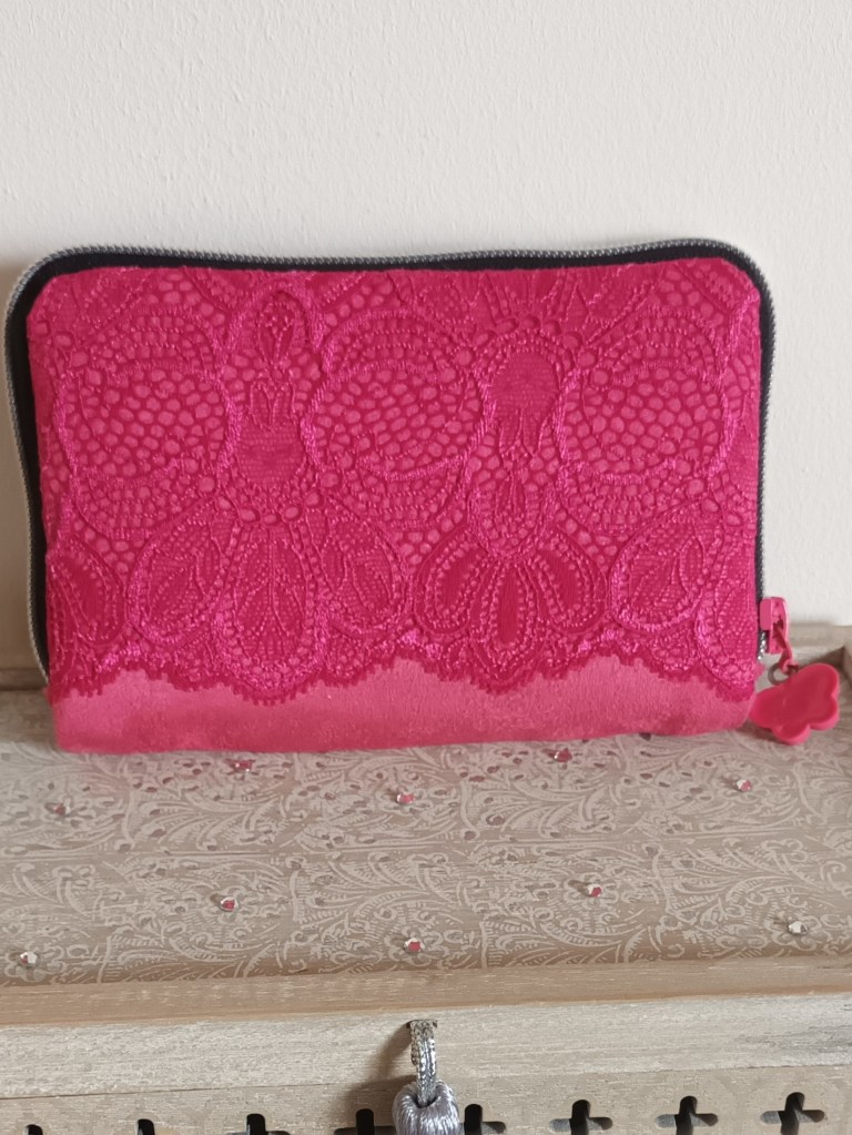 Portefeuille tissu compact zippé unique